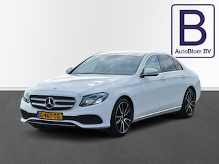Mercedes-Benz E-klasse 200 Premium /Prachtige auto!/Sfeerverlichting/Camera/