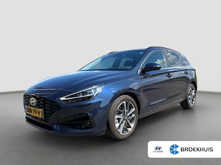 Hyundai i30 Wagon 1.6 T-GDi Premium Automaat | Camera | Carplay | Climate controle | Lederen bekleding | Bestuurdersstoel met geheugen | Dodehoek detectie | Draadloos laden | Full LED | Keyless entry | Stoelverwarming | Stuurverwarming