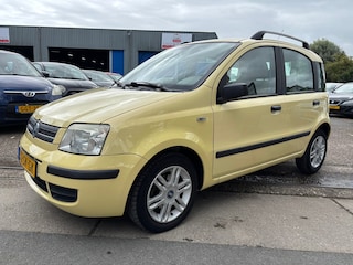 Fiat Panda 1.2 Emotion. Airco ! Carplay scherm !