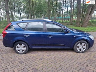 Kia Ceed Cee'd Sporty Wagon 1.4 X-tra apk 6-2027