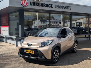 Toyota Aygo 1.0 VVT-i S-CVT first