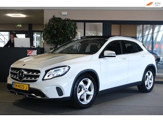Mercedes-Benz GLA 180 Ambition Pano Trekhaak Cam PDC Navi Airco