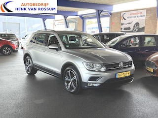 Volkswagen Tiguan 1.4 TSI ACT Comfortline Trekhaak | Leer | Zeer mooie auto | NAP.