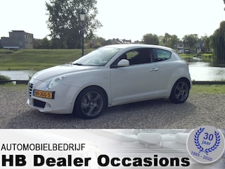Alfa Romeo Mito 1.4 T Sport Lak laat los op diverse delen!!!