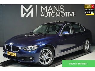 BMW 318i High Executive / SCHUIFDAK / LEDER / CARPLAY / STOELVERW