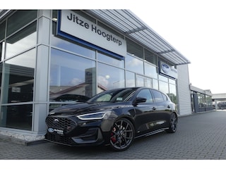 Ford Focus 2.3 EcoBoost ST-X H&R, HUD, WINTER PACK, ADAPT. CRUISE, CLIMA, NAVI, CAMERA, PDC V&A, APPLE CARPLAY/ANDROID AUTO, BLIS, KEYLESS, B&O, ELEKT. STOELEN, 30.474KM