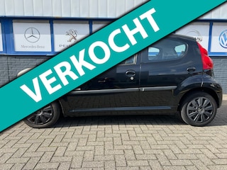 Peugeot 107 1.0-12V AUTOMAAT 5DRS. 2011 67000KM 4995EU