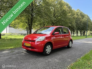 Daihatsu Sirion 2 1.3-16V Comfort*VOL AUTOMAAT*AIRCO*ELEKT.RAMEN