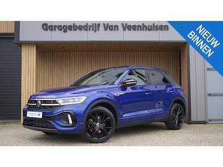 Volkswagen T-Roc 1.5 TSI 150pk DSG 2x R-Line & Black Style Pano.Dak 19inch LM IQ Light Virtual Cockpit ACC Trekhaak *Lapiz Blue*