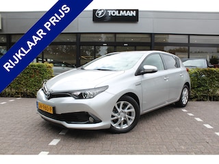 Toyota Auris 1.8 Hybrid Energy Plus Rijklaar | Keyless | Sensoren | Camera | Cruise | Clima | Dealer onderhouden