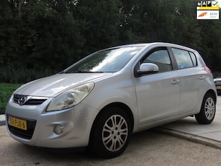 Hyundai i20 1.2i i-Motion *Ketting hoorbaar *Rijdt goed !
