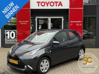 Toyota Aygo 1.0 VVT-i x-play PARKEERCAMERA AIRCO
