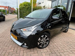 Toyota Aygo 1.0 VVT-i x-joy|Navi|Camera|Dealer Onderhouden|15" LM Velgen