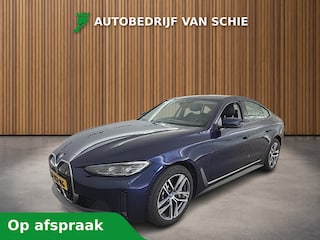 BMW i4 eDrive40 84 kWh 3-Fase 1e-Eig. & Dealer-Onderh. BOVAG-Garantie. NL-Auto.