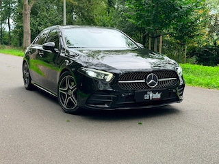 Mercedes-Benz A-klasse 200 | AMG Line | Business Solution | NL auto | Pano | Night | Sfeer | MBUX | Camera | Carplay | Wide Screen | Stoelverw