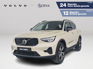 Volvo XC40 B4 Plus Dark | Parkeercamera | Stoel- en Stuurverwarming | Harman Kardon | Trekhaak