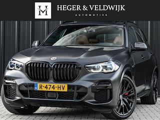 BMW X5 xDrive45e High Executive Panoramadak | M-Performance Seats | NL-Auto | Dealeronderhouden | Carbon Inleg | Active Cruise | Camera | Luchtvering | Memory Seats | Ambiance Interieur | Trekhaak |