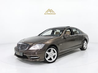 Mercedes-Benz s600 v12 AMG Designo Facelift |dubbel Panoramadak|Massage|Harman Kardon|Rijassistentie pakket|Nachtzicht|Gordijn|TV|volledig onderhoudshistorie bij Mercedes!