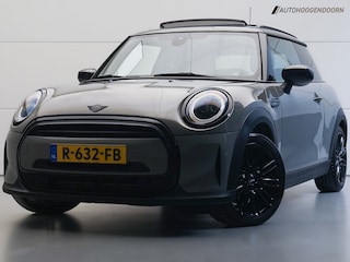 Mini Cooper 3-Deurs 1.5 Camden Plus Edition (APPLE CARPLAY,PANORAMADAK,PARKEERSENSOREN,LM-VELGEN,CRUISE,CLIMATE CONTROL,LEDER)