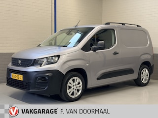 Peugeot Partner 1.5 BlueHDI Premium | Carplay | Trekhaak | 3-Pers.