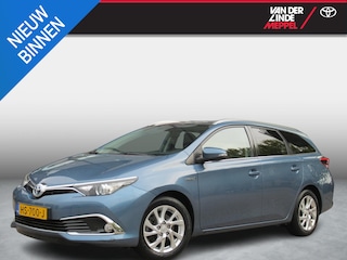 Toyota Auris Touring Sports 1.8 Hybrid Dynamic Navi Panoramadak