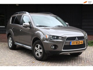 Mitsubishi Outlander 2.0 Intro Edition Navigatie/camera/Parkeersensor/bijgeluid automaatbak