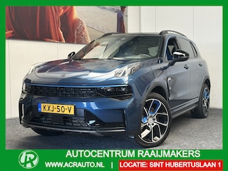 Lynk & Co 01 1.5 6.6kW MY 2023 ZWARTE HEMEL 360 CAMERA ADAPTIVE CRUISE CONTROL PANORAMA SCHUIF/KANTELDAK APPLE CARPLAY/ANDROID RIJSTROOKSENSOREN ZEER MOOI !!