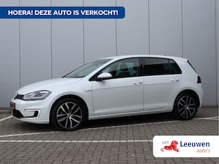 Volkswagen Golf | SOH 94,9% | Stoelverwarming | Virtual | Camera | Org. NL