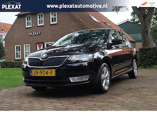 Skoda Rapid Spaceback 1.2 TSI Greentech JOY Aut. | Xenon | Stoelverwarming | Origineel NL | Parkeersensoren | Navigatie | NAP |
