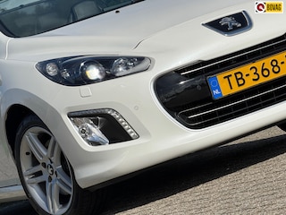 Peugeot 308 CC 1.6 THP Automaat Feline - Blanc Nacre/Claudia Mistral leder - Xenon/Windvanger/Stoelverwarming