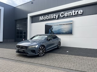 Volvo S60 Recharge T6 AWD Plus Dark | Harman & Kardon audio | Verwarmde voor- en achterstoelen | Memory