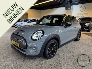 Mini Mini Yours 33 kWh | Pano | HUD | Harman & Kardon | Black Optic | Viritual Cockpit |