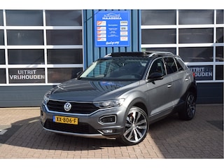 Volkswagen T-Roc 1.0 TSI Style Panoramadak Navi