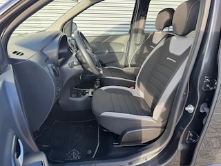 Dacia Lodgy 1.3 TCe Stepway 7pers,cruisecontrol,Navigatie,achteruitrijcamera,