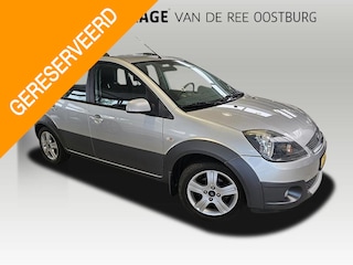 Ford Fiesta 1.4-16V Crossroad