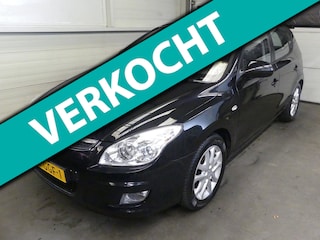 Hyundai i30 1.6i Style - 1e eigenaar - Airco - Mooie Auto