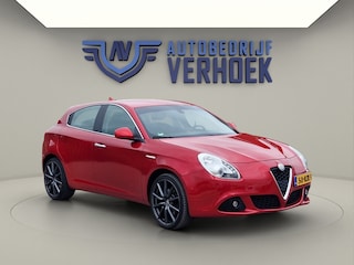 Alfa Romeo Giulietta 1.4 T Distinctive Trekhaak - NL Auto