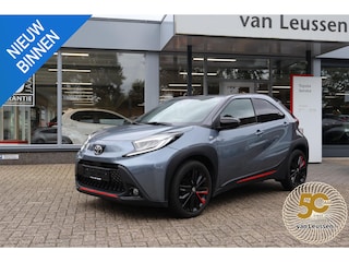 Toyota Aygo 1.0 VVT-i S-CVT UNDERCOVER STOELVERW. JBL KEYLESS NAVI LED DAB APLLE/ANDROID CAMERA SENSOREN V+A