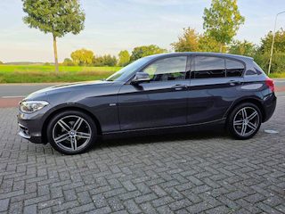 BMW 118i Sport Schuifdak - Leder - Navi -