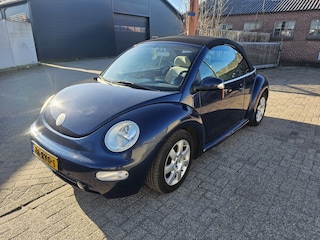 Volkswagen Beetle New Cabriolet 1.6 Highline