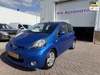 Toyota Aygo 1.0-12V Dynamic Blue AIRCO APKT/M 15-2-2027
