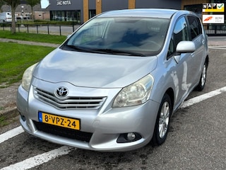 Toyota Corolla Verso 2.0 D-4D-F Aspiration Grijs kenteken! ECC Audio/Navi Electric pakket LMV 16" Trekhaak Dealeronderhoud Apk 07/04/2027
