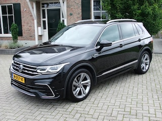 Volkswagen Tiguan 1.5 TSI R-Line , Camera , Adap-cruise , IQ-led , Trekhaak , Carplay enz.