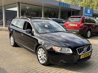 Volvo V70 2.5T 231pk Momentum Model 12 Xenon