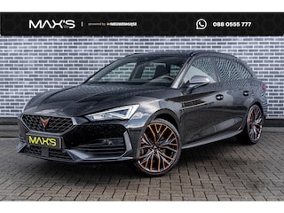 Cupra Leon 1.4 e-Hybrid VZ Copper Edition | Plug-in Hybrid (PHEV) | Panoramadak | Matrix-LED Koplampen | Achteruitrijcamera | Keyless Entry | Elektrische Achterklep | Elektrisch Verstelbare Bestuurdersstoel | Navigatie | Apple Carplay | Android AutoLichtmetalen Velgen 19 inch
