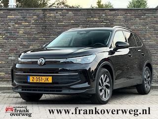 Volkswagen Tiguan 1.5 ETSI LIFE Edition Massage stoelen Leer Camera