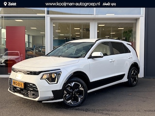 Kia Niro Light Advanced 64.8 kWh | Stoelverwarming | Stuurverwarming | Keyless Go/Start | Parkeersensoren voor & achter | Navigatie