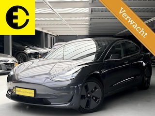 Tesla Model 3 Long Range AWD 75 kWh | Trekhaak | Stoelverwarming | Pano
