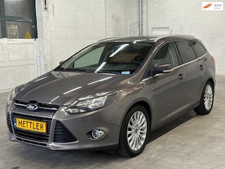 Ford Focus Wagon 1.0 EcoBoost Titanium | PDC | Trekhaak | Cruise control | Stoelverwarming