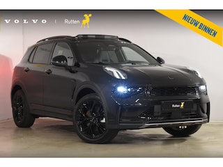 Lynk & Co 01 276PK Automaat More / Adaptive cruise control / Leren bekleding / Elektrisch verstelbare stoelen / Schuif- kanteldak / Stoel- en stuurverwarming / Parkeersensoren V+A / 360 Graden Camera / Elektrische achterklep / 20" lichtmetalen velgen